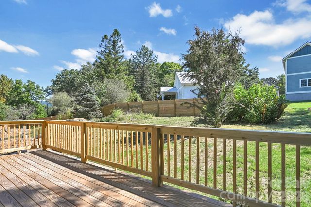 34 Mountain View Road, Asheville, NC 28805