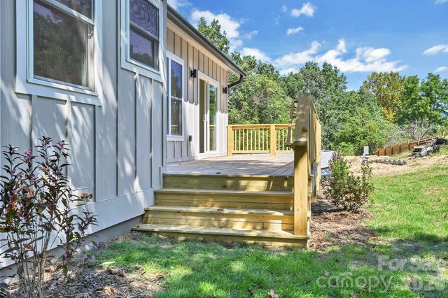 34 Mountain View Road, Asheville, NC 28805