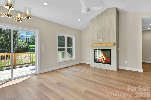 34 Mountain View Road, Asheville, NC 28805