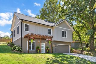 34 Mountain View Road, Asheville, NC 28805