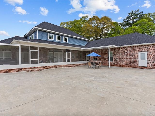 304 Rabbit Run Road, Enterprise, AL 36330