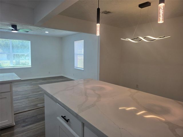 5102 Avenue L, Galveston, TX 77551