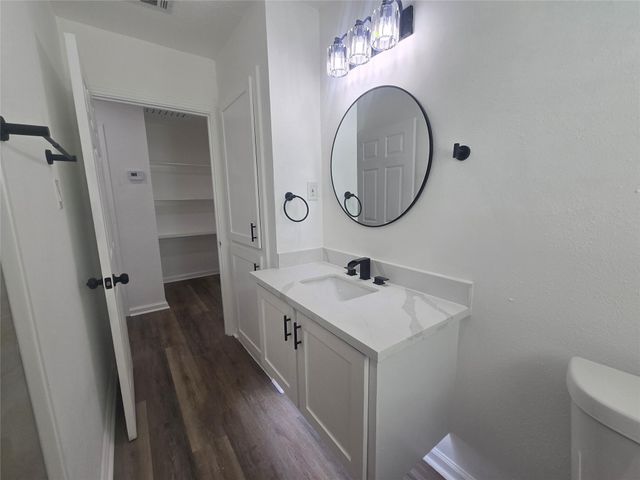 5102 Avenue L, Galveston, TX 77551