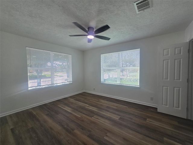 5102 Avenue L, Galveston, TX 77551