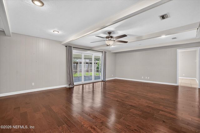 8677 SAN SERVERA Drive W, Jacksonville, FL 32217