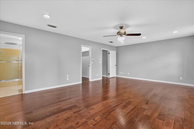 8677 SAN SERVERA Drive W, Jacksonville, FL 32217