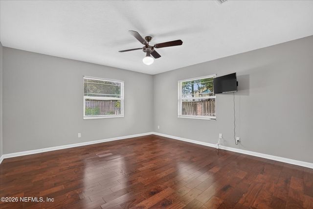 8677 SAN SERVERA Drive W, Jacksonville, FL 32217
