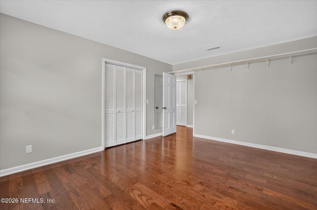 8677 SAN SERVERA Drive W, Jacksonville, FL 32217