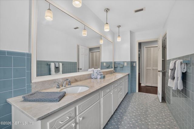 8677 SAN SERVERA Drive W, Jacksonville, FL 32217