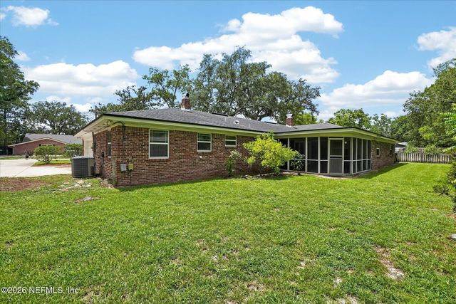8677 SAN SERVERA Drive W, Jacksonville, FL 32217