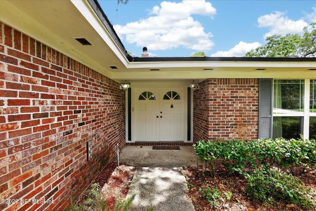 8677 SAN SERVERA Drive W, Jacksonville, FL 32217