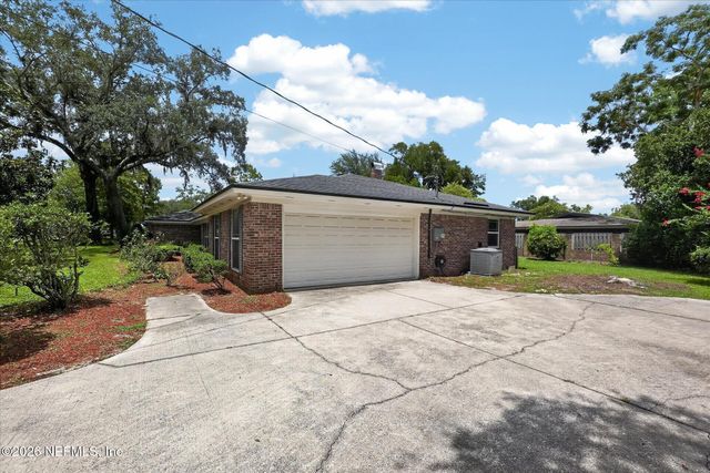 8677 SAN SERVERA Drive W, Jacksonville, FL 32217