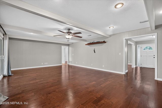 8677 SAN SERVERA Drive W, Jacksonville, FL 32217