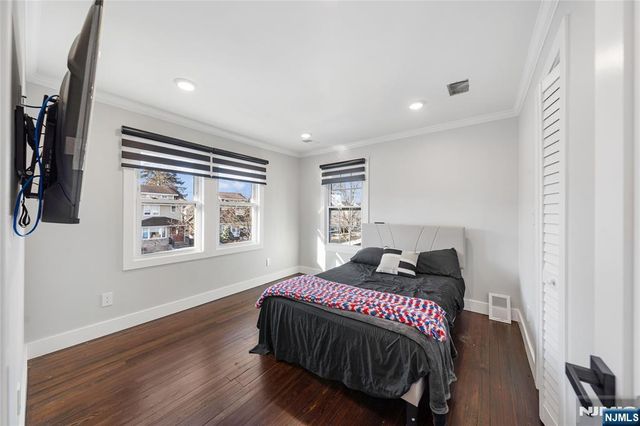 207 Post Avenue, Lyndhurst, NJ 07071