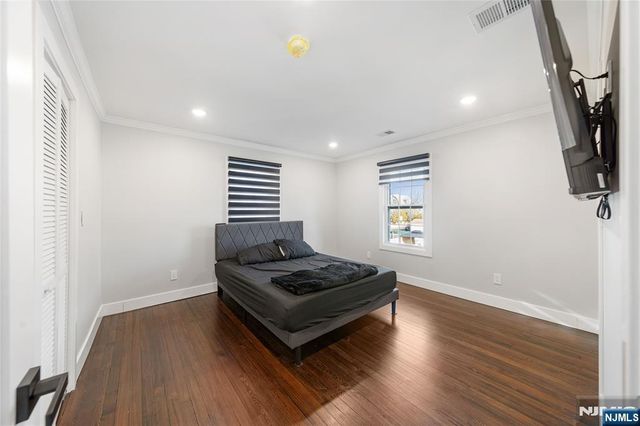 207 Post Avenue, Lyndhurst, NJ 07071