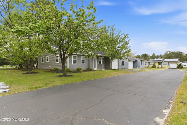 2 Berry Hill Road 72, Whiting, NJ 08759