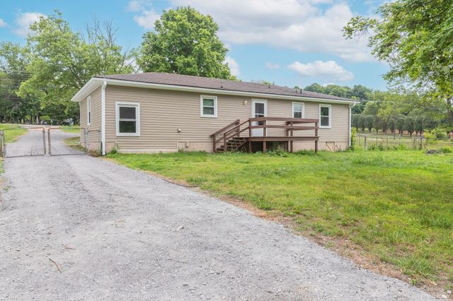 4874 Sparta Pike, Watertown, TN 37184