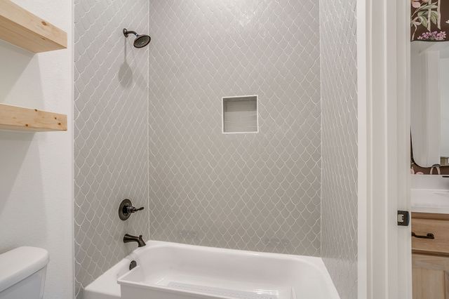 12491 Bella Crossing Drive, Fort Worth, TX 76126