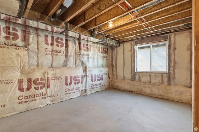 661 W 20 N, Hyrum, UT 84319