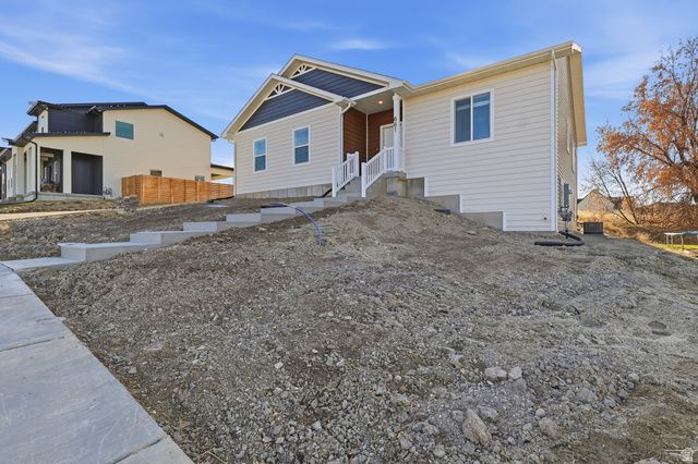 661 W 20 N, Hyrum, UT 84319