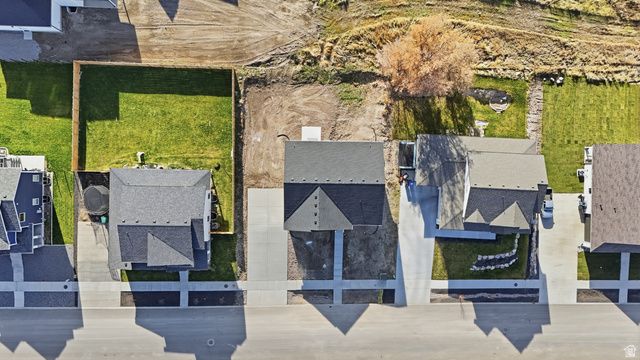 661 W 20 N, Hyrum, UT 84319