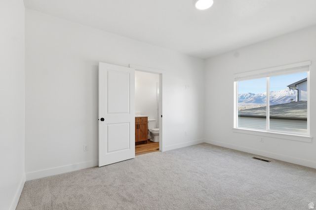 661 W 20 N, Hyrum, UT 84319