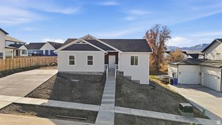 661 W 20 N, Hyrum, UT 84319