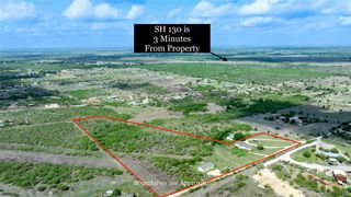 230 Sunkist DR, Lockhart, TX 78644