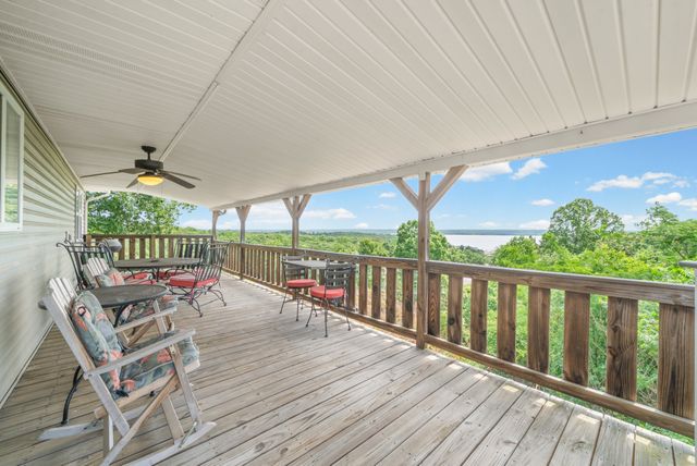 1060 Cypress Rd, Buchanan, TN 38222
