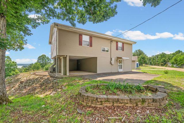 1060 Cypress Rd, Buchanan, TN 38222