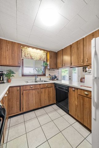 1060 Cypress Rd, Buchanan, TN 38222