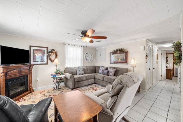 1060 Cypress Rd, Buchanan, TN 38222