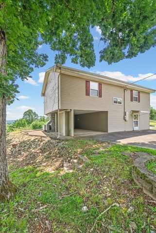 1060 Cypress Rd, Buchanan, TN 38222