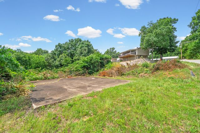 1060 Cypress Rd, Buchanan, TN 38222