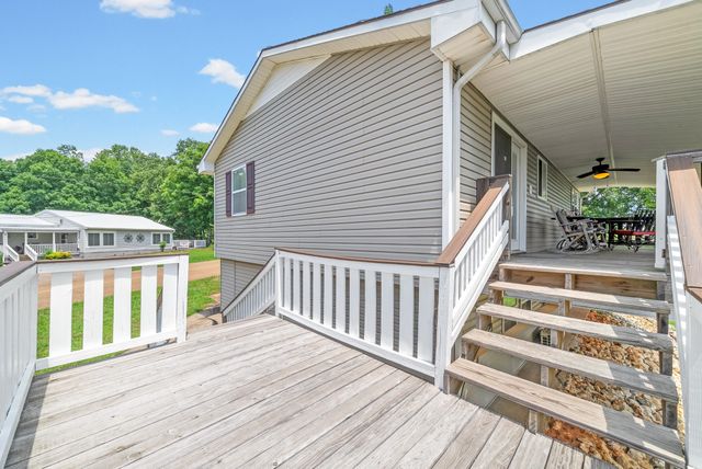 1060 Cypress Rd, Buchanan, TN 38222