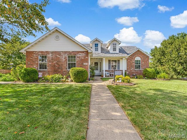 2557 Spyglass Court, Edwardsville, IL 62025