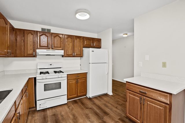 6700 S South Shore Drive 2J, Chicago, IL 60649