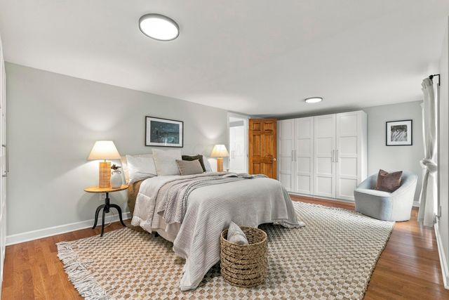 2047 Mccoy Road, Upper Arlington, OH 43220
