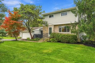 2047 Mccoy Road, Upper Arlington, OH 43220