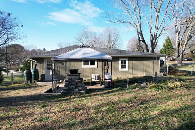 405 Taylor Street, Athens, TN 37303