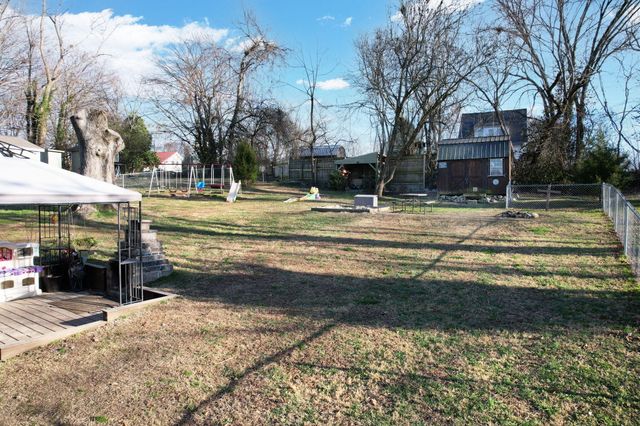 405 Taylor Street, Athens, TN 37303