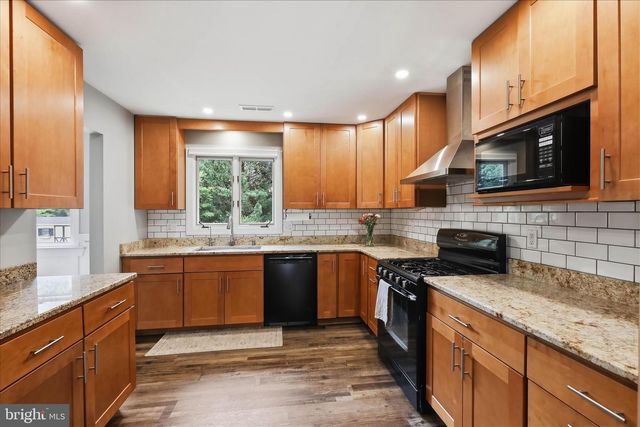 520 WALLINGFORD RD, Lancaster, PA 17601