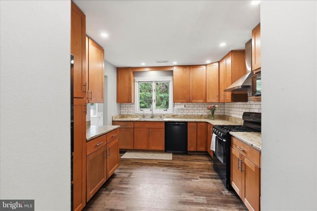 520 WALLINGFORD RD, Lancaster, PA 17601