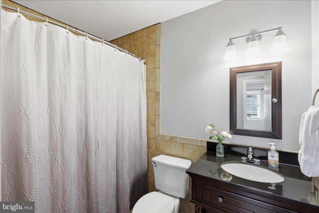 520 WALLINGFORD RD, Lancaster, PA 17601