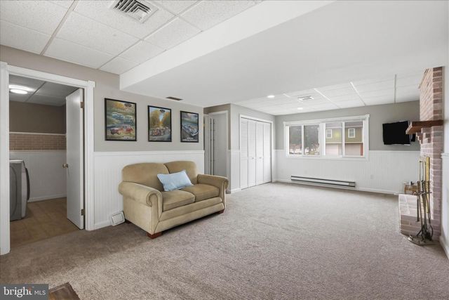 520 WALLINGFORD RD, Lancaster, PA 17601