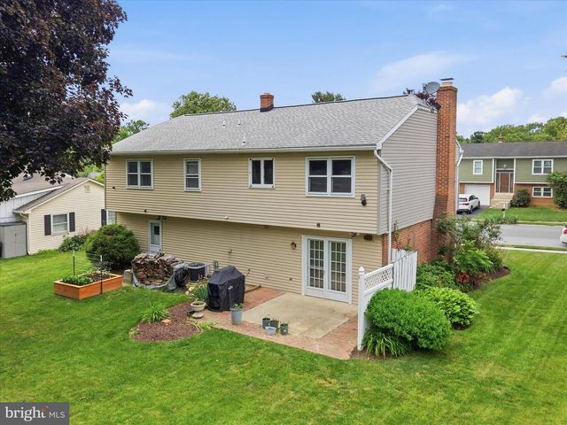 520 WALLINGFORD RD, Lancaster, PA 17601