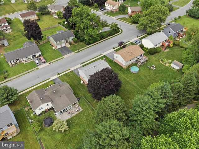 520 WALLINGFORD RD, Lancaster, PA 17601