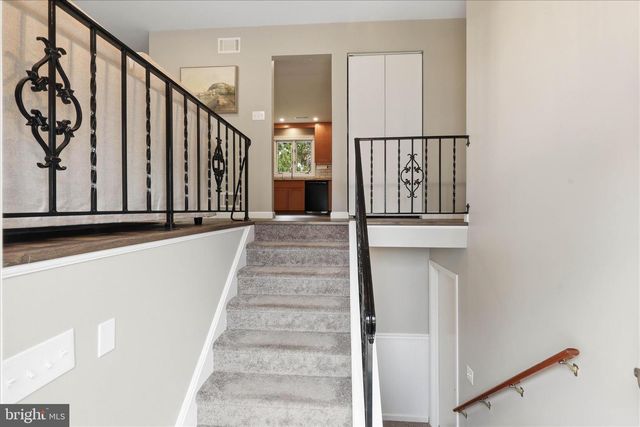 520 WALLINGFORD RD, Lancaster, PA 17601
