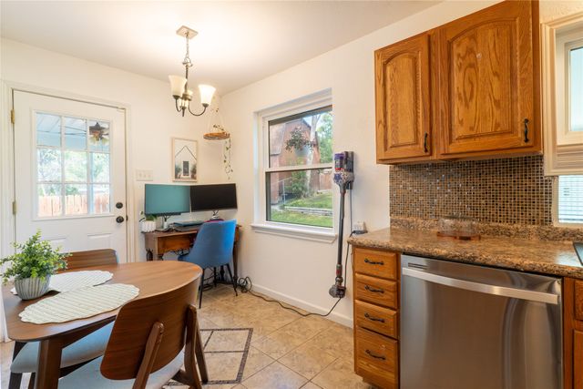 2422 Santa Cruz Drive, Dallas, TX 75227