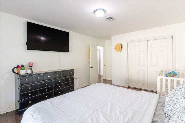 2422 Santa Cruz Drive, Dallas, TX 75227